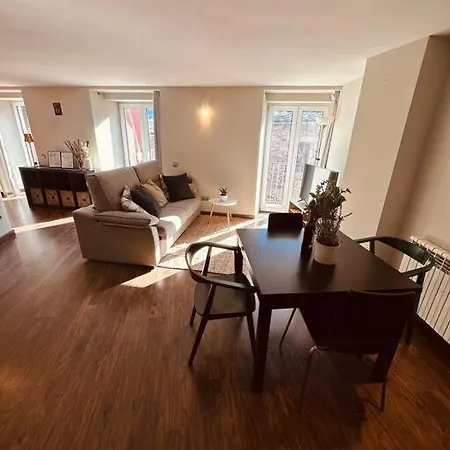 Apartamento Luminoso Y Centrico Estudio, Llivia, Cerdanya *